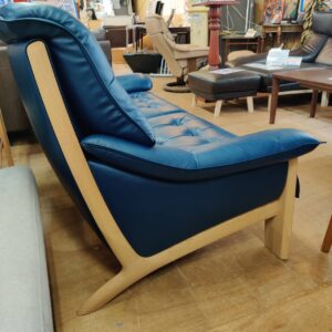 karimoku-カリモク_本革ワイド2人掛けソファ-木製フレーム_ZU4922E570_156020500002-5