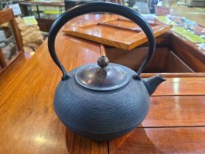 愛品館市原店で買取した南部鉄器 丸糸目鉄瓶