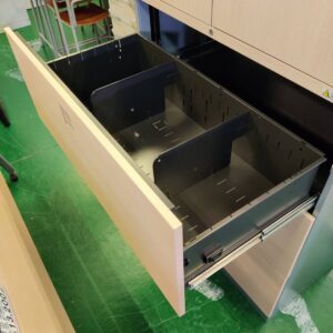 okamura_3段ラテラルキャビネット上置き両開き収納_Rectline_160053116002-3