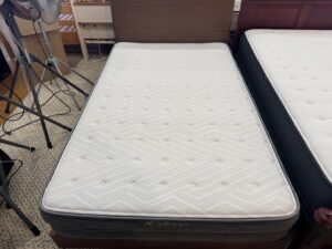 ニトリ｜セミダブルベッド｜NスリープハードH1-02CR買取致しました｜愛 