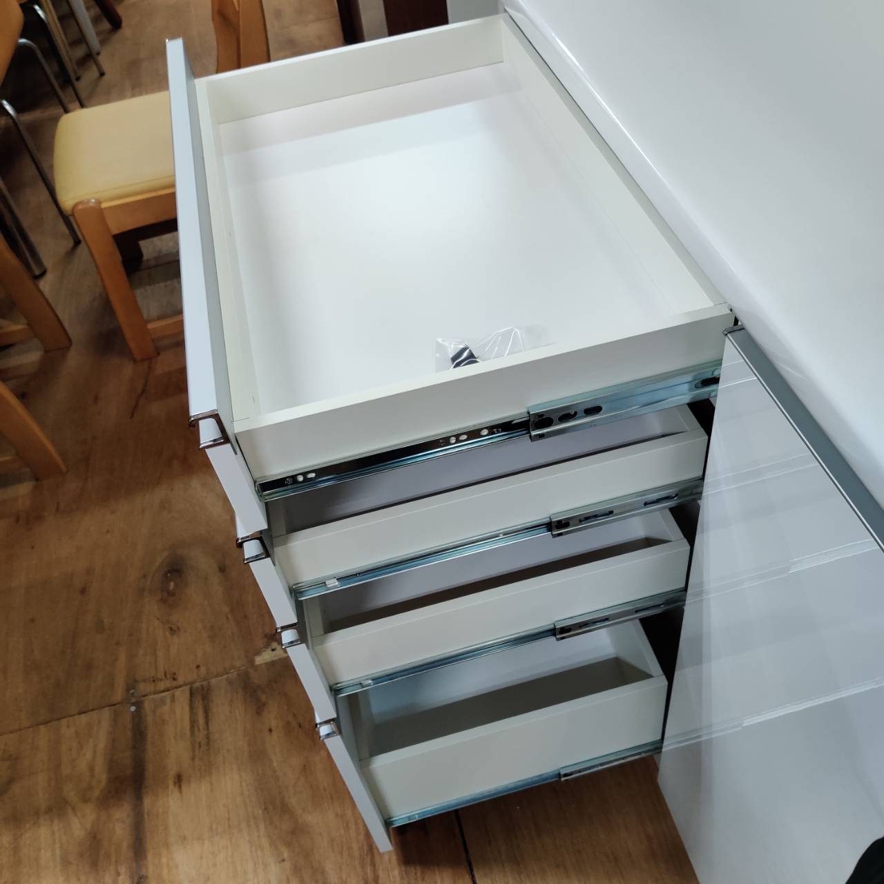 松田家具 2枚スライド扉キッチンボード 1400サマーレンジ 幅140cm 国産 