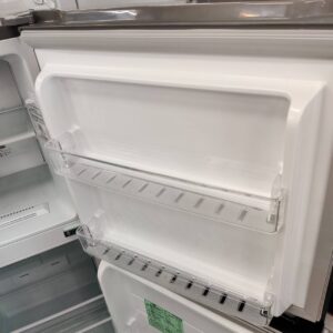 Hisense-_2020年製_227L-2ドア-冷凍冷蔵庫_HR-B2302_143018709002-3