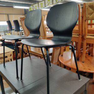 IKEA_伸長式ダイニングテーブル＆スタッキングチェア2脚セット_EKEDALEN-SIGTRYGG_152010151002千葉県_柏市_リユース_リサイクル-4