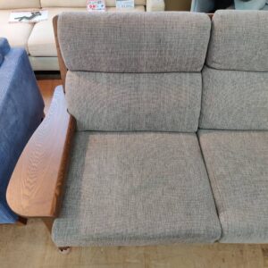 モリタインテリア（葉山ガーデン取扱品）-木製フレーム-アーム付き2人掛けソファ-極しゃもじシリーズ-165-リユース-柏-愛品倶楽部