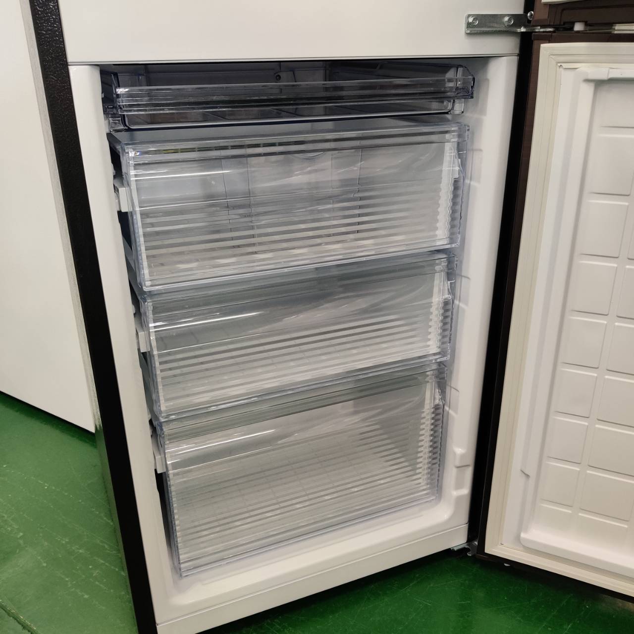 2019年製 シャープ (SHARP) 280L 2ドア冷凍冷蔵庫 SJ-PD28F-T が入荷 