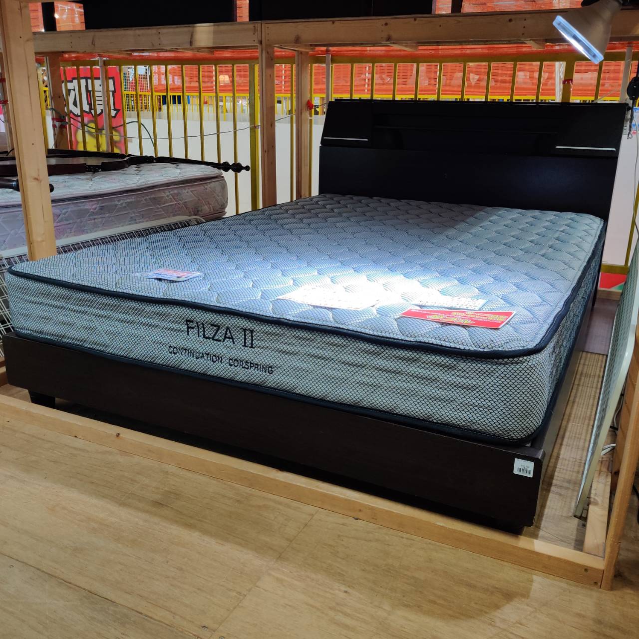 理想の寝室作り｜ニトリのダブルベッドセットが入荷！｜モダン・多機能 