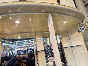 ロココ調｜ガラスショーケース買取致しました｜愛品館八千代店 