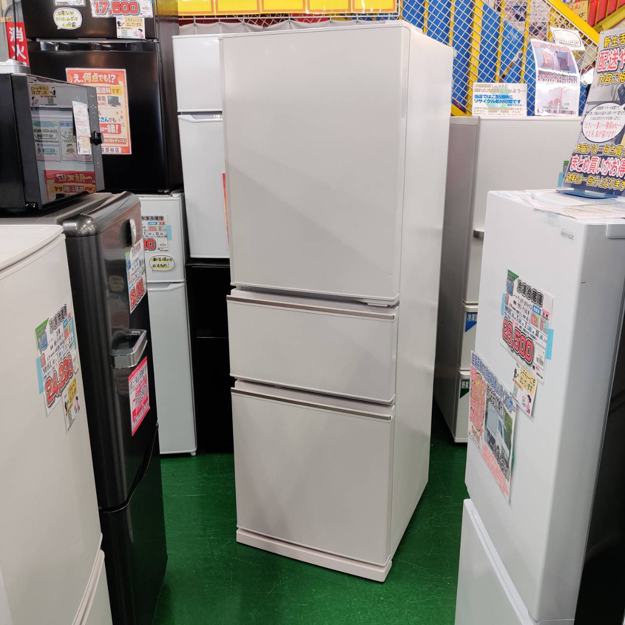 三菱 MITSUBISHI 272L 23年製 3ドア冷凍冷蔵庫 MR-CX27J が入荷！愛品 
