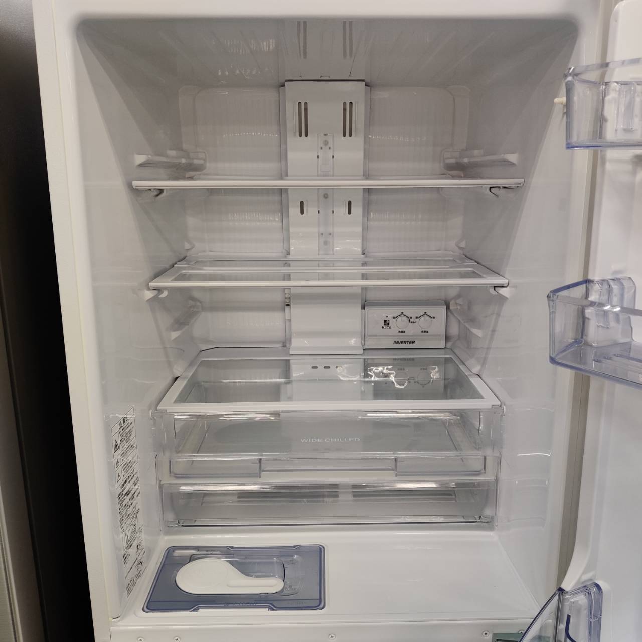 三菱 330L 23年製 冷蔵庫 MR-C33J-W 自動製氷 インバーター搭載 が入荷 