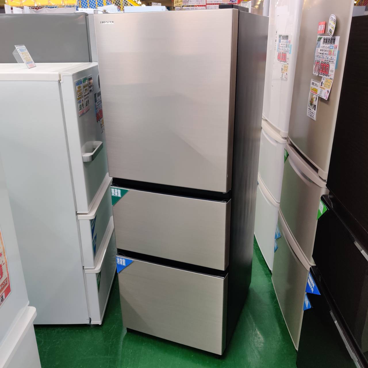 日立 HITACHI 265L 3ドア 22年製 冷蔵庫 R-27SV まんなか野菜室 が入荷 