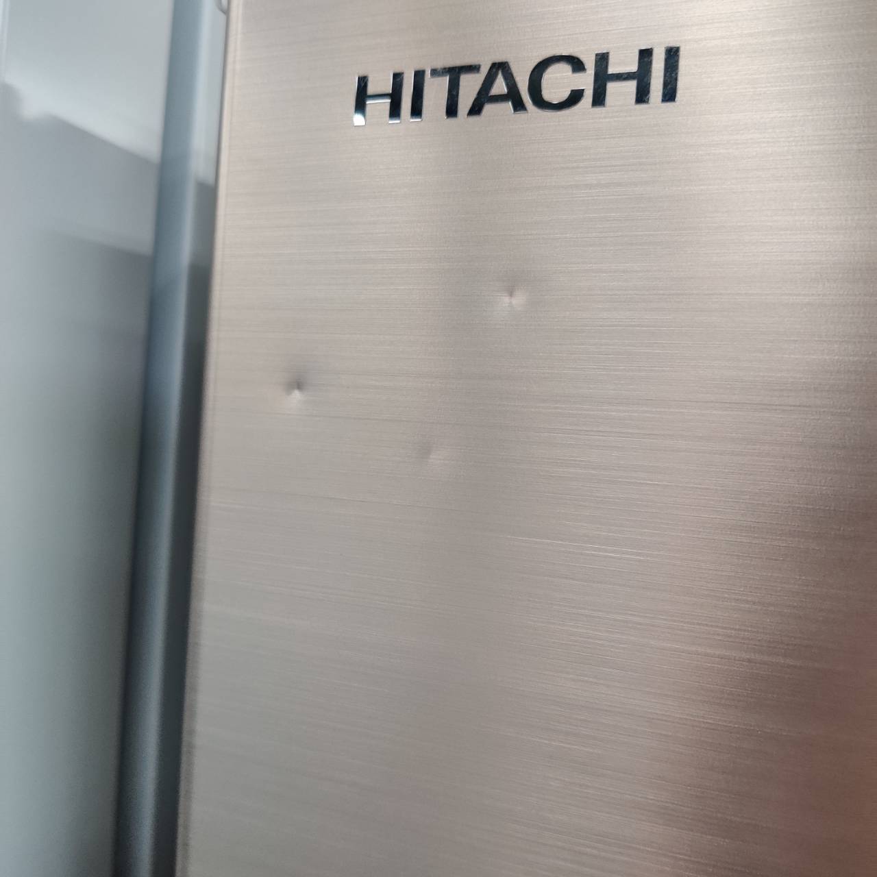 日立 HITACHI 315L 3ドア 22年製 冷蔵庫 R-V32RV まんなか野菜室 が 
