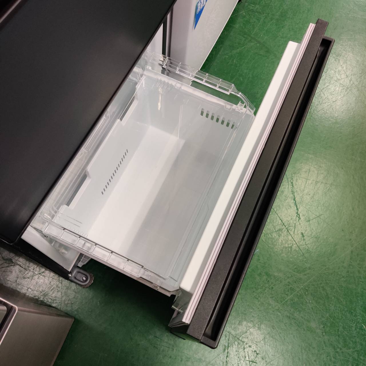 東芝 TOSHIBA 326L 3ドア 22年製 冷蔵庫 GR-T33SC 自動製氷機能 が入荷 