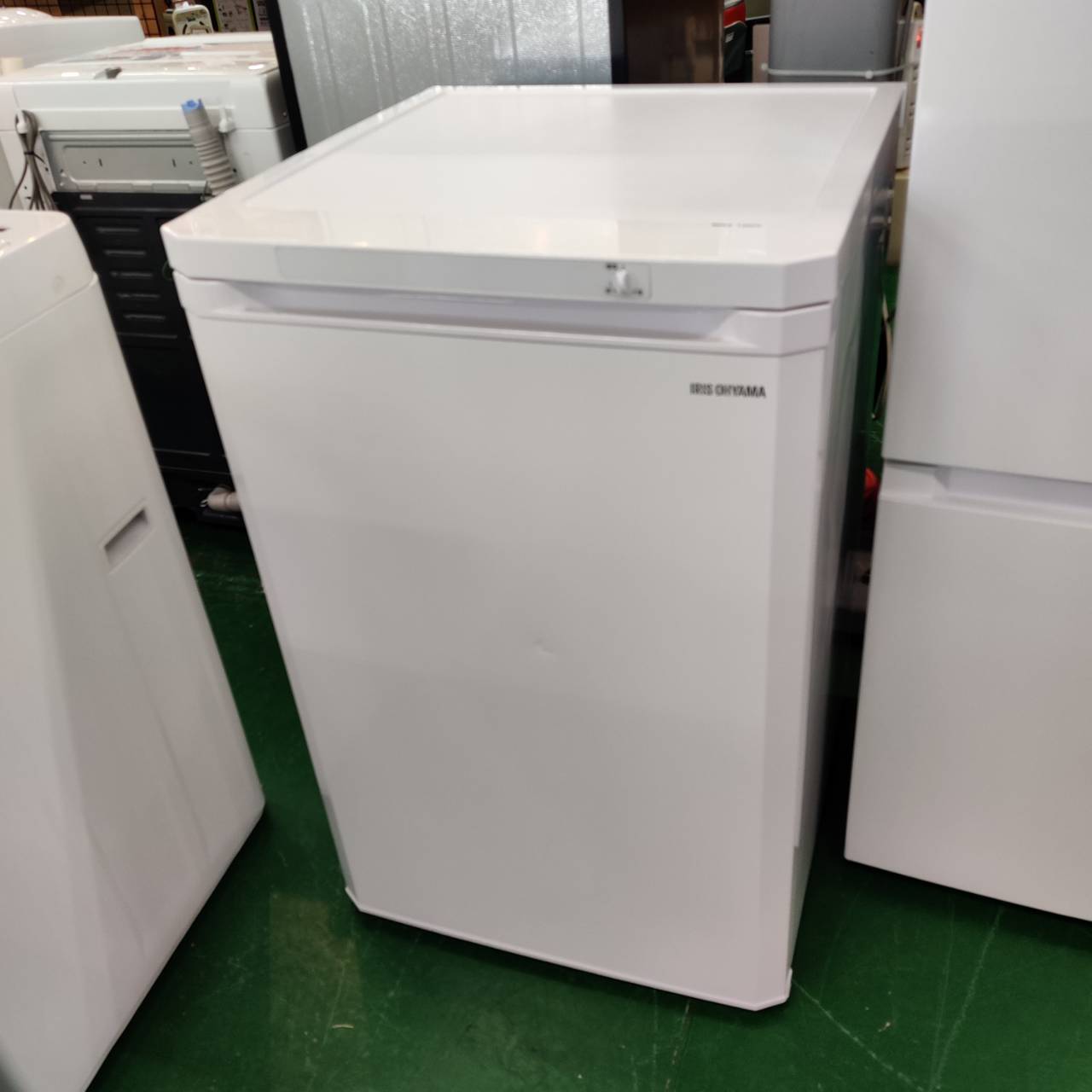 アイリスオーヤマ 冷凍庫 85L ホワイト IRIS IUSD-9A-W 美品 ヨドバシ 
