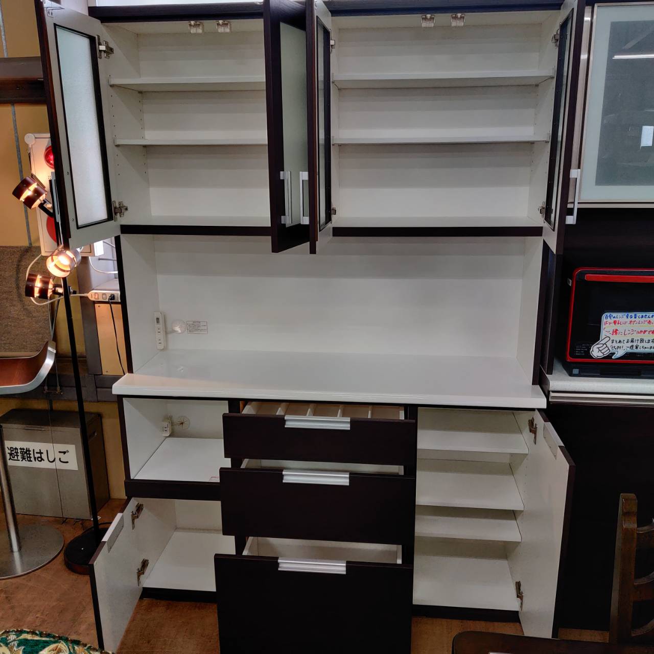 暮らしを整える｜ニトリのダリア140KBキッチンボードが入荷！｜モダン 