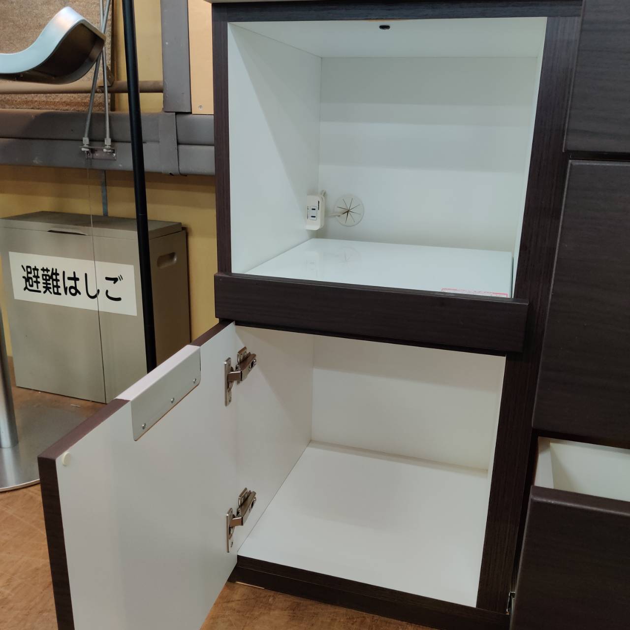 ニトリのダリア140KBキッチンボードが入荷！｜モダン・シック｜愛品 