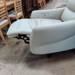 NITORI（ニトリ）-本革電動リクライニングパーソナルチェア-LE01-2-2モーター-BE-リユース-柏-愛品倶楽部