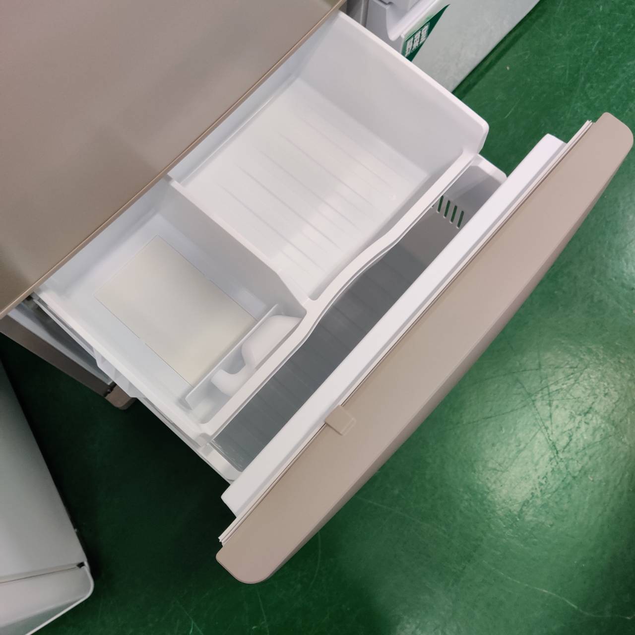 Panasonic 335L 24年製 冷蔵庫 NR-C344C 真ん中野菜室 インバーター 