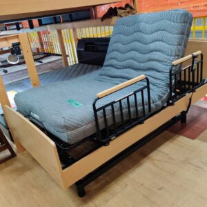 ニトリ-電動シングルベッド（3モーター式）-フレーム：ライズ3-3M-C-LBR-マットレス：Nスリープ-EL1（EaselLuxury1）-リユース-柏-愛品倶楽部