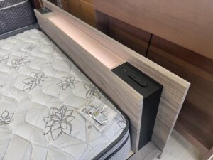 シモンズ｜ダブルベッド｜ユーロトップ｜LEDダウンライト買取致しまし 