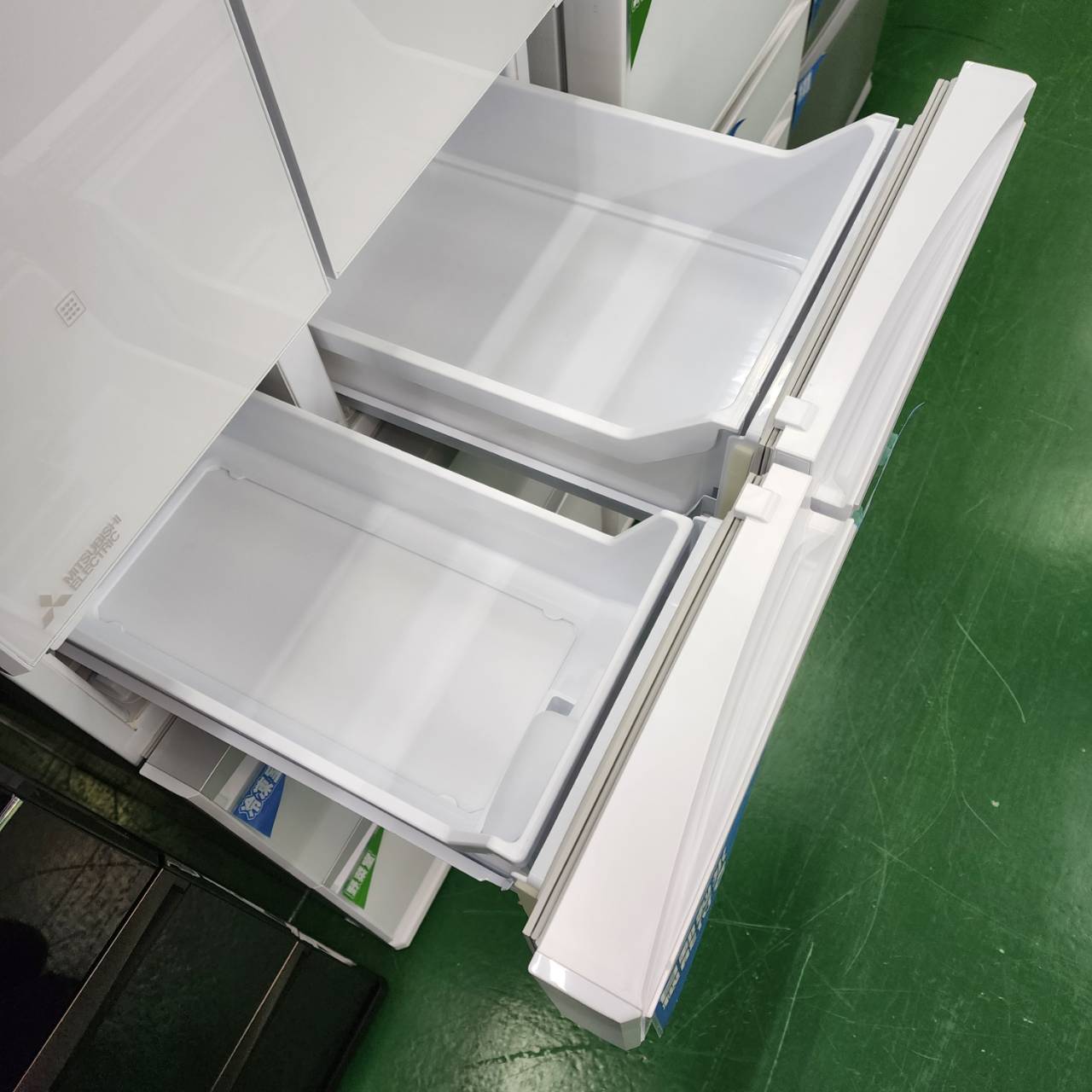 三菱電機 MITSUBISHI 470L 6ドア 24年製 冷蔵庫 MR-WXD47LK-W が入荷 