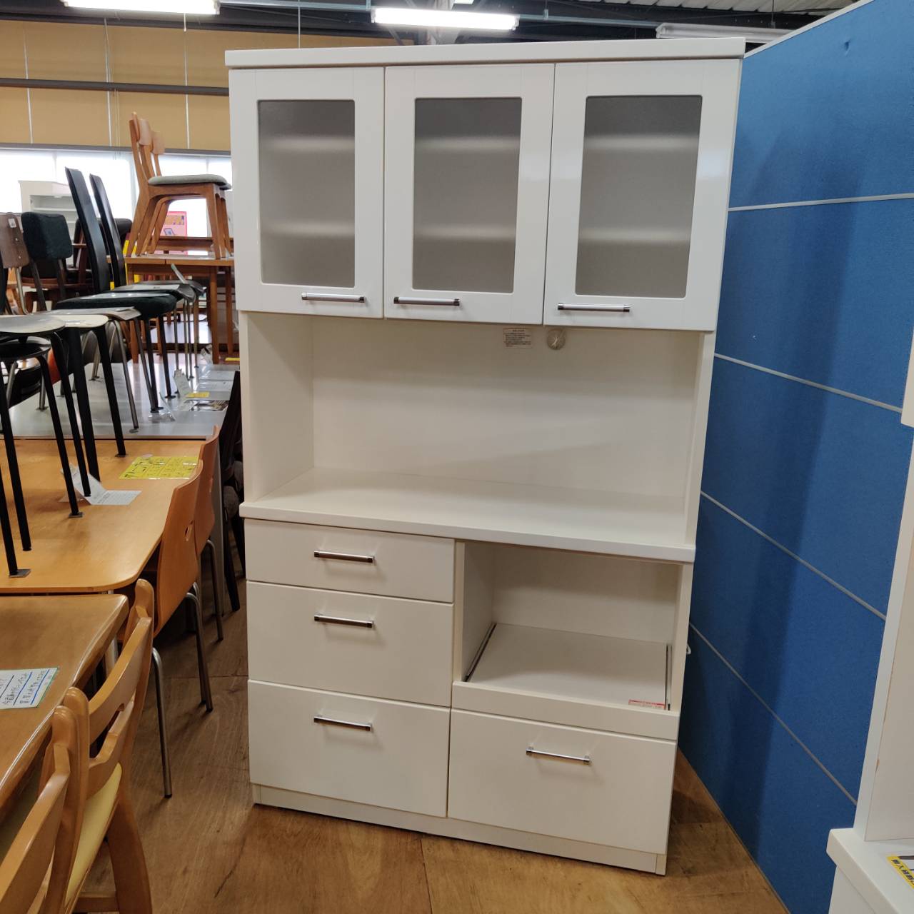 ニトリのNバンダ3枚扉キッチンボードが入荷！｜スッキリ片付く大容量 
