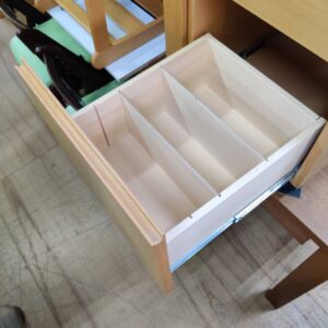 カリモク-karimoku-コンセント付デスク-別売引出しユニット1付-ST6078MH-ボナシェルタ-Bouna-scelta-リユース-柏-愛品倶楽部