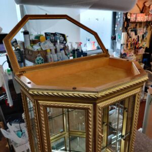ITALIA-CORNICI-イタリア-コルニチ-ガラスキャビネット-ゴールド-di-Caccaviello-Antonino-リユース-柏-愛品倶楽部
