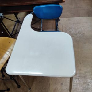 VIRCO-スクールデスク-チェアSET-M-3400LABR-リユース-柏-愛品倶楽部