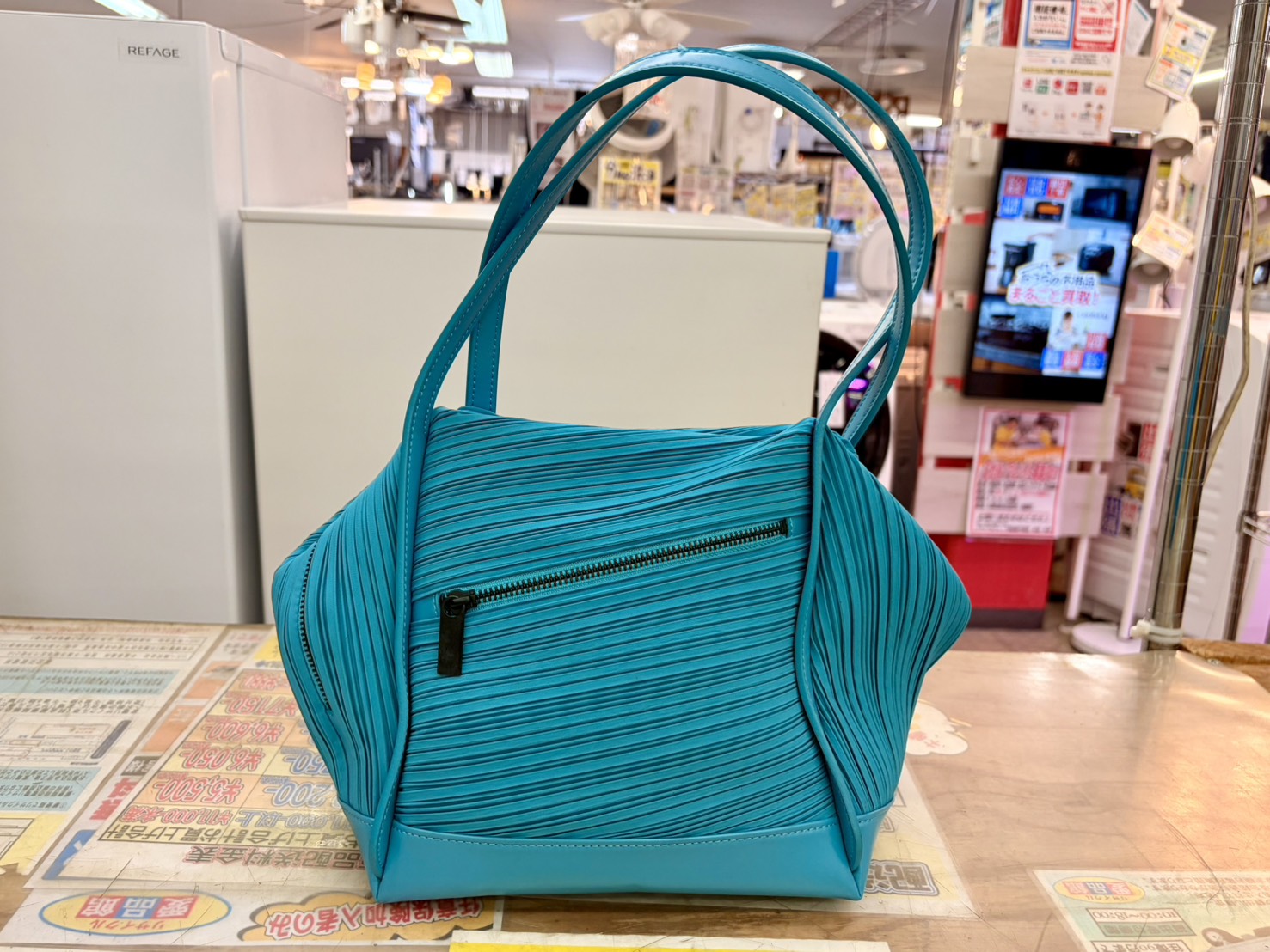 プリーツプリーズ イッセイミヤケ　ハンドバッグ