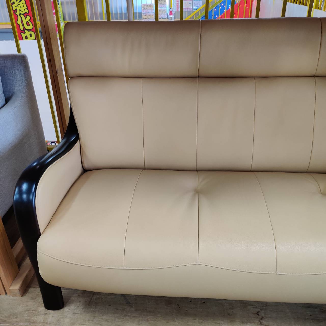 カリモク karimoku 本革2.5人掛けソファ ディレトーレ が入荷！｜木製 