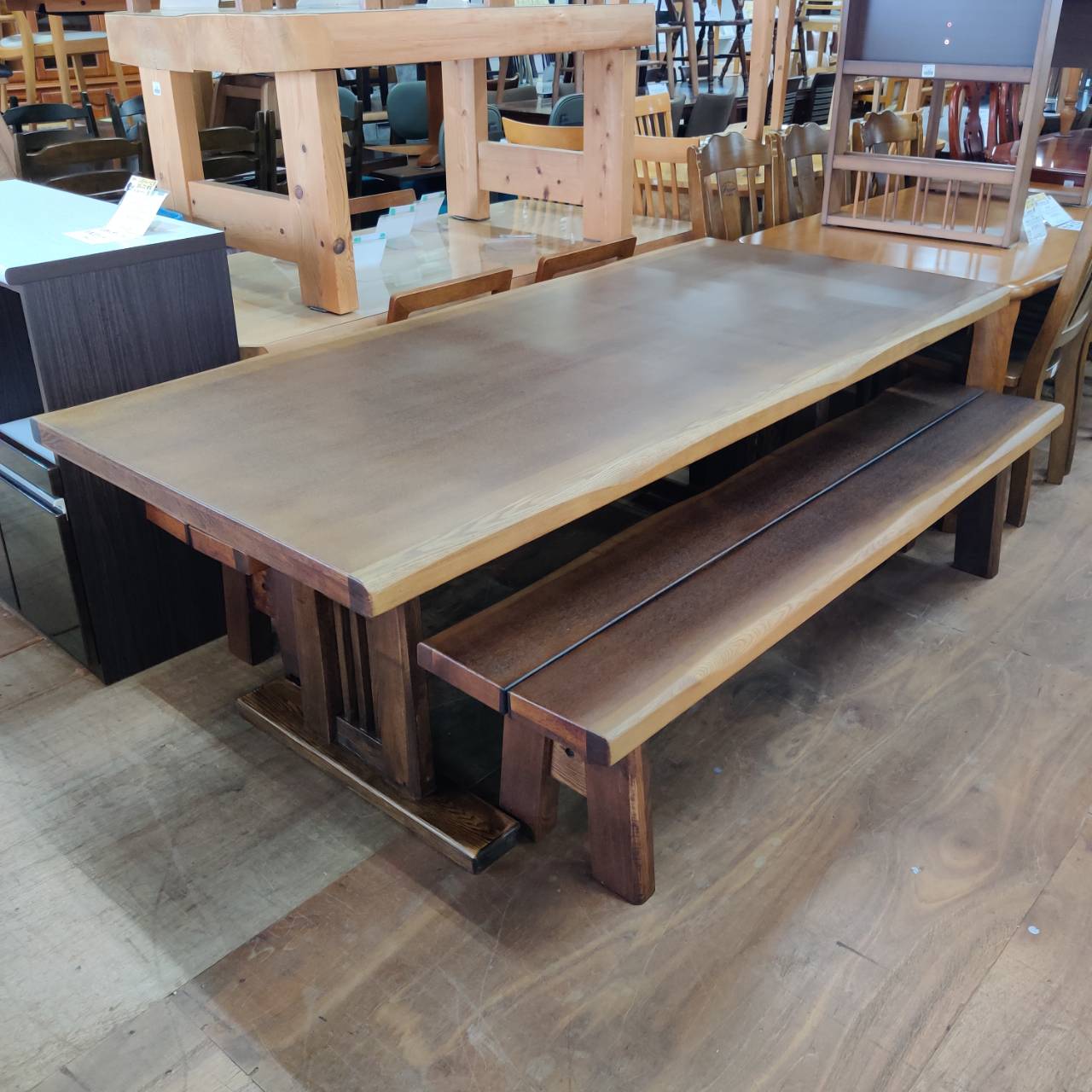 大塚家具製造 ダイニングテーブルセット が入荷！｜幅200cm・ベンチ×2 