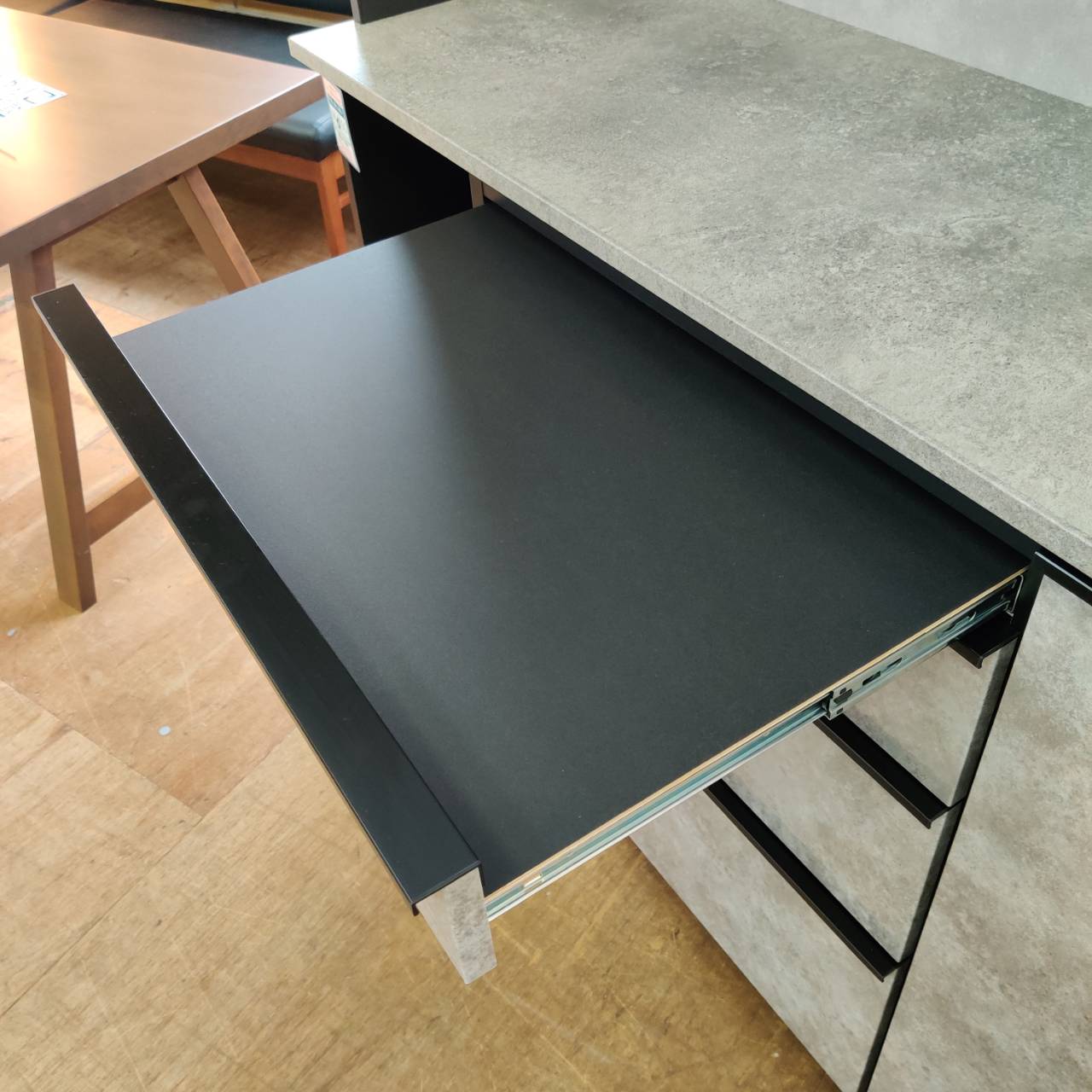 松田家具 キッチンボード クレディアレンジ が入荷！｜両開きスライド 