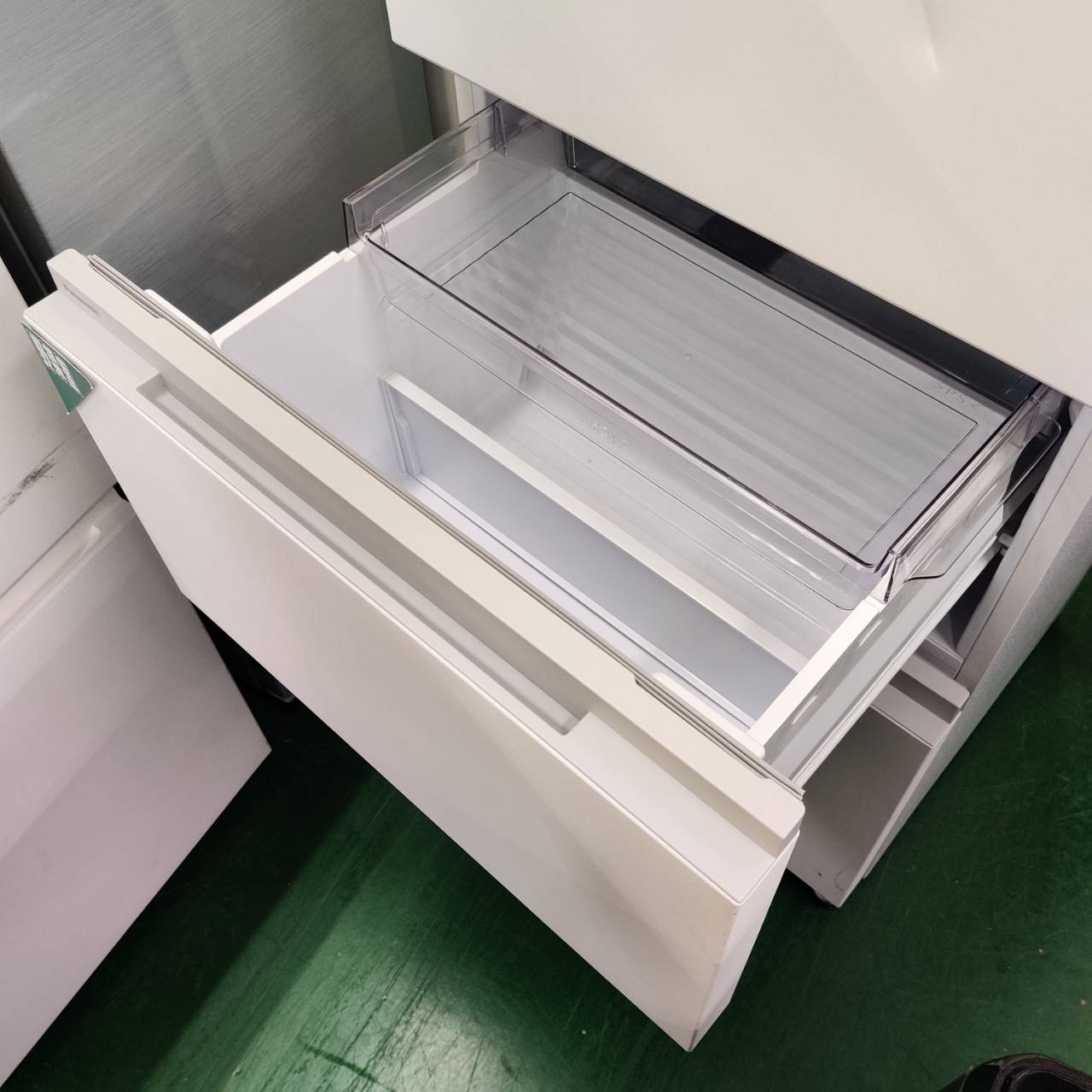 Panasonic 326L 24年製 3ドア冷凍冷蔵庫 NR-C33ES1-W が入荷！｜自動 