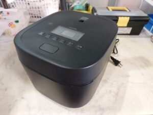 愛品館市原店で買取したアイリスオーヤマ2024年製SHK-LS110-B IH炊飯ジャー