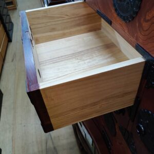 岩谷堂箪笥-拭漆塗り-帳場箪笥-みちのく小箪笥-リユース-柏-愛品倶楽部