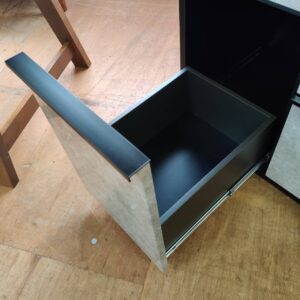 松田家具-2枚スライド扉キッチンボード-1400クレディアレンジ-リユース-柏-愛品倶楽部