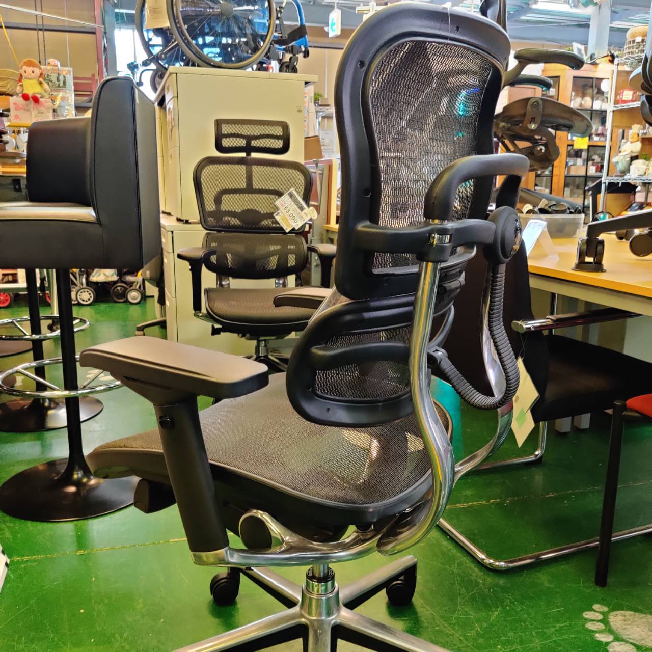 エルゴヒューマン Ergohuman オフィスチェア が入荷！｜ベーシック 