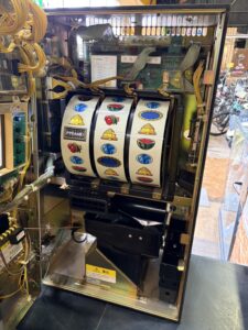 愛品館市原店で買取した初代秘宝伝デンセツヘノミチスロット実機