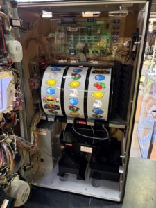 愛品館市原店で買取したマジカルハロウィン2スロット実機