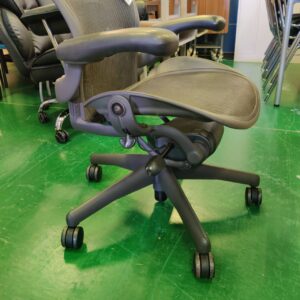 ハーマンミラー-Herman-Miller-オフィスチェア-AE111PWB-AJG1BBFP（アーロンチェア）-リユース-柏-愛品倶楽部