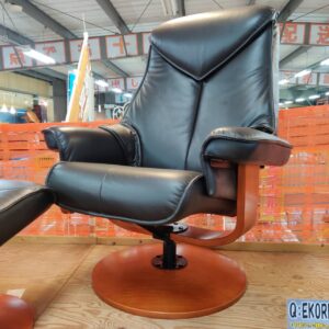 関家具-SEKI-本革-リクライナーソファ-オットマン付-Regina-レジーナ-リユース-柏-愛品倶楽部