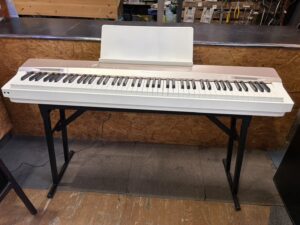 愛品館市原店で買取したカシオプリビアPX-160電子ピアノ