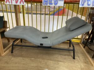 柏市布施で出張買取した＆MEDICALのBARS電動ソファベンチ