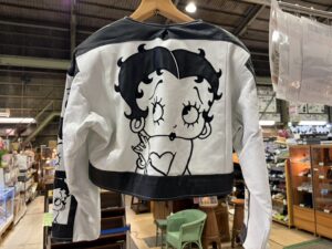 愛品館市原店で買取したベティーブープライダースジャケット