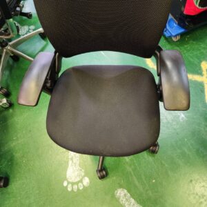Steelcase（スチールケース）-オフィスチェア-リープV2-Leapチェア-リユース-柏-愛品倶楽部